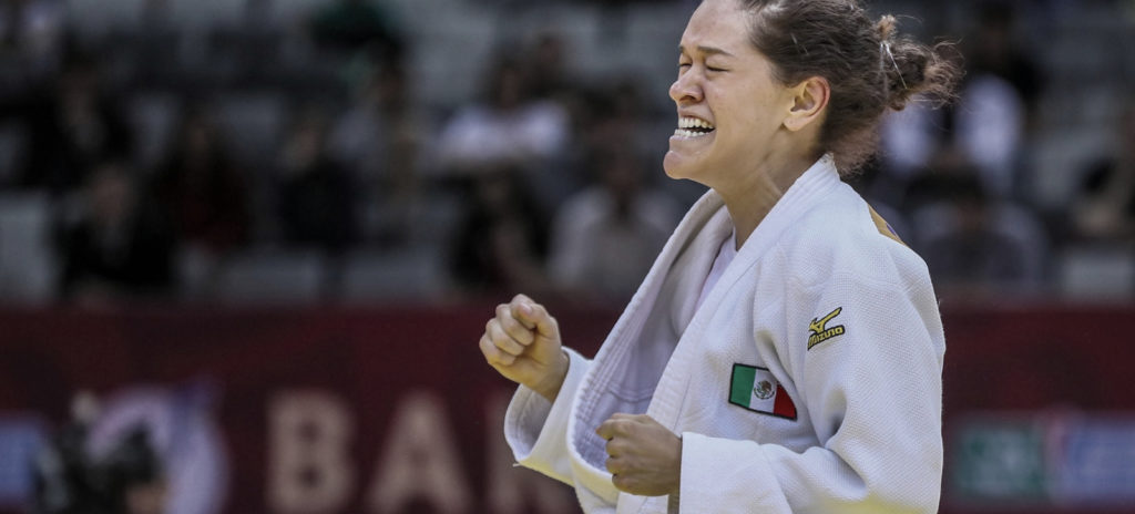 Leni Ruvalcaba of Mexico clenches her fists and teeth
