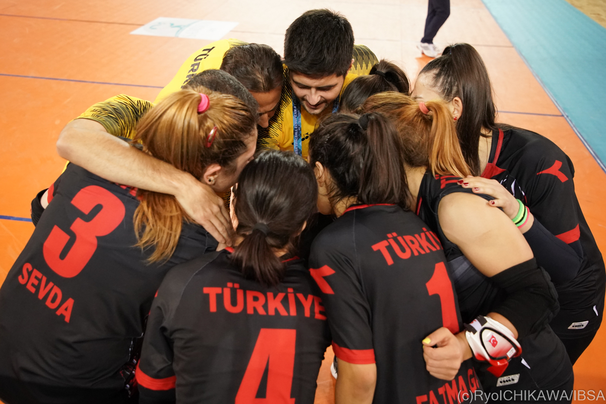 Turkey women's goalball gather together for a group huddle after winning their opening game at the Euros A in 2021
