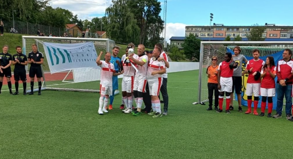 Football pour aveugles: la Suisse remporte l’Euro Challenge Cup