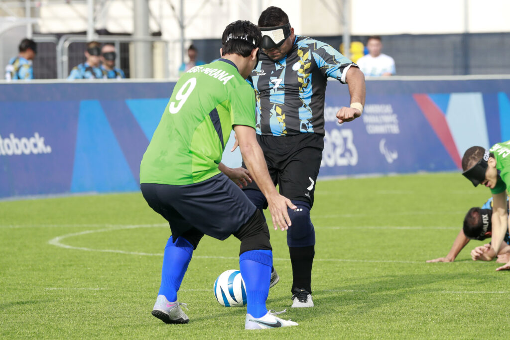 Blind Football: Maxi emotions in 'El Clasico'
