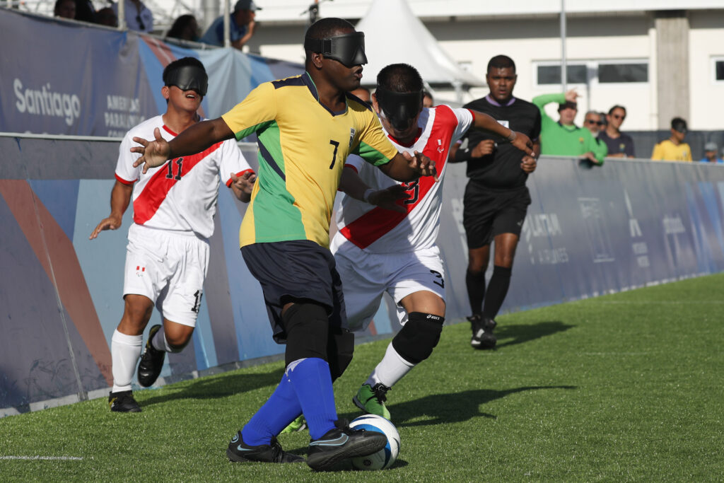 Fútbol para ciegos: Colombia camina hacia la medalla de oro con… Brasil